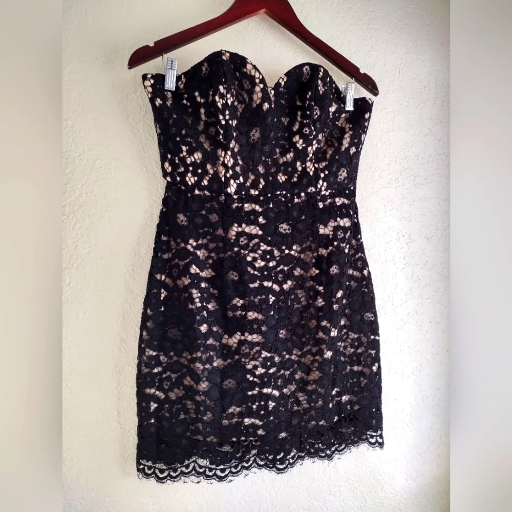 NBD x Naven Twins I Gotta Feeling Black Lace Dress - Picture 5 of 9